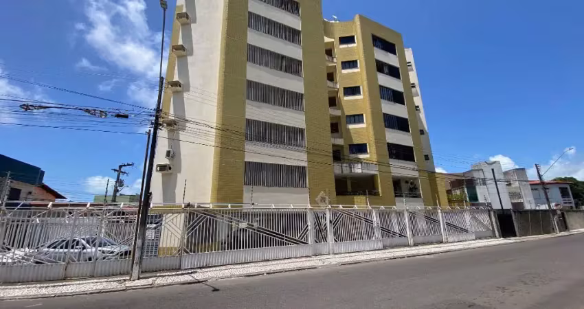 Apartamento 3º andar - norte/leste - com armários - 3/4 e suíte