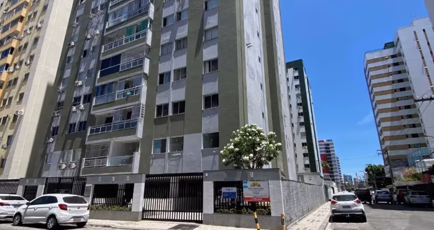 Belíssimo apartamento na Treze de Julho, 1º andar, norte/leste, totalmente reformado e desocupado!