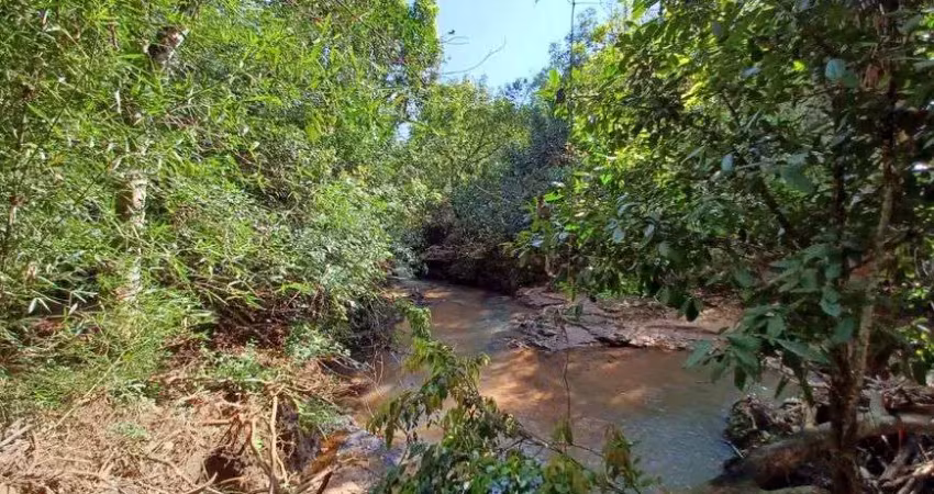 Fazenda/sítio/chácara para venda com 300 metros quadrados com 8 quartos