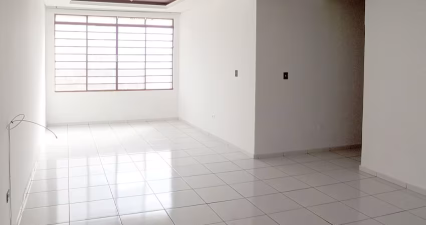 Apartamento no centro com 136m² muito espaçoso