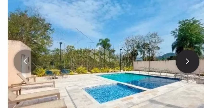 Apartamento com 2 dormitórios e uma vaga de garagem na Palhoça - SC