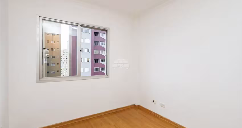 Apartamento 03 quartos (sendo 01 suíte), com garagem, a venda no bairro Bigorrilho / Champagnat em Curitiba/PR