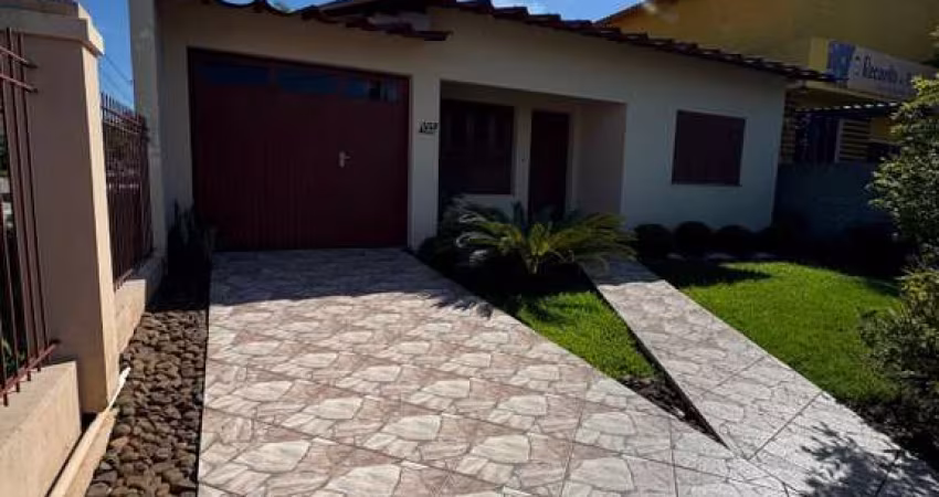 Casa para Venda em Santa Cruz do Sul, Avenida, 3 dormitórios, 2 banheiros, 2 vagas