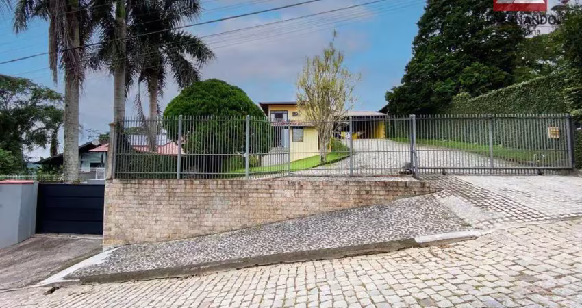 Casa com 3 dormitórios, sendo 1 suíte à venda, 440 m² por R$ 1.250.000 - Ponta Aguda - Blumenau/SC