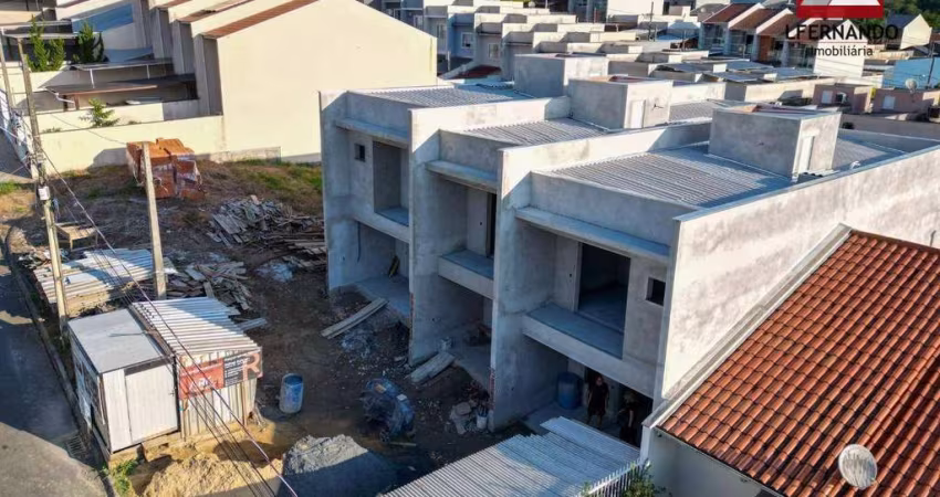 Sobrado com 3 dormitórios, sendo 1 suíte à venda, 147 m² por R$ 645.000 - Água Verde - Blumenau/SC