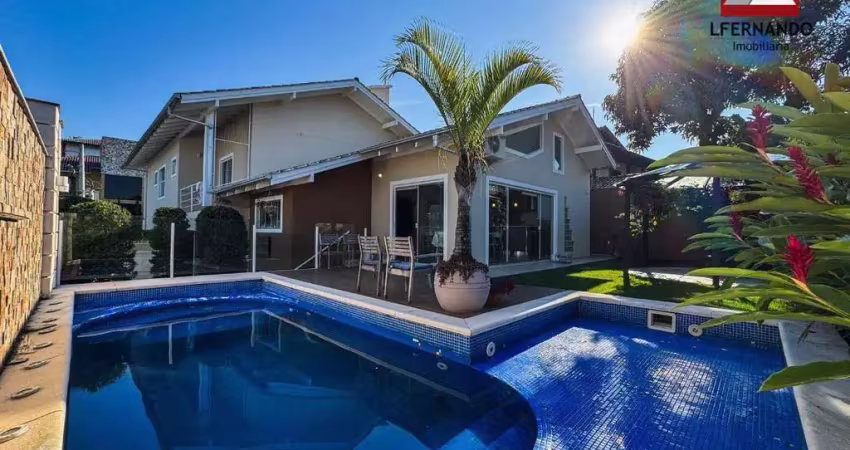 Casa mobiliada com 4 dormitórios, sendo 3 suítes à venda, 327 m² por R$ 2.450.000 - Água Verde - Blumenau/SC