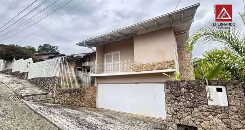 Casa com 3 dormitórios para alugar, 321 m² - velha - blumenau/sc