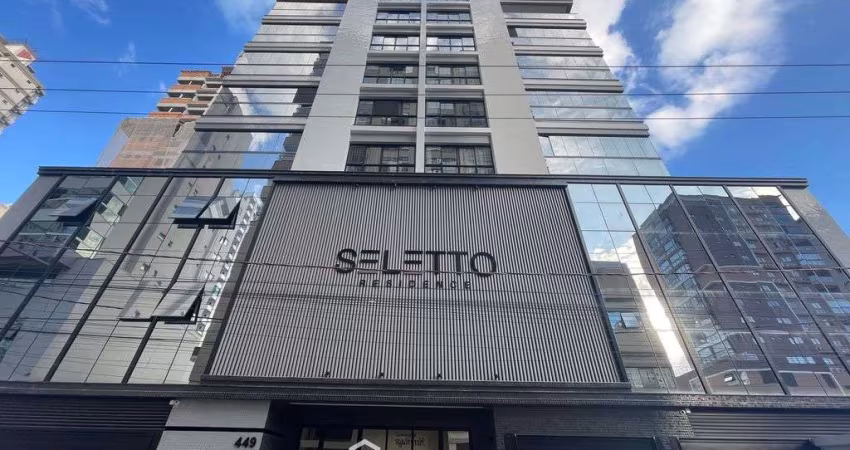 Apartamento à venda com 2 Suítes na Meia Praia em Itapema - SC