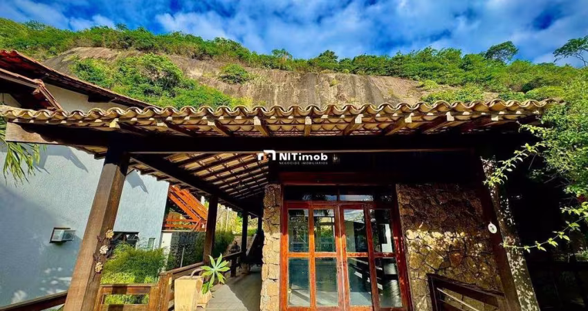 Casa em condomínio Itacoatiara Niterói.