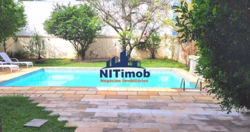 Casa à venda, 3 quartos, 2 suítes, 3 vagas, Camboinhas - Niterói/RJ