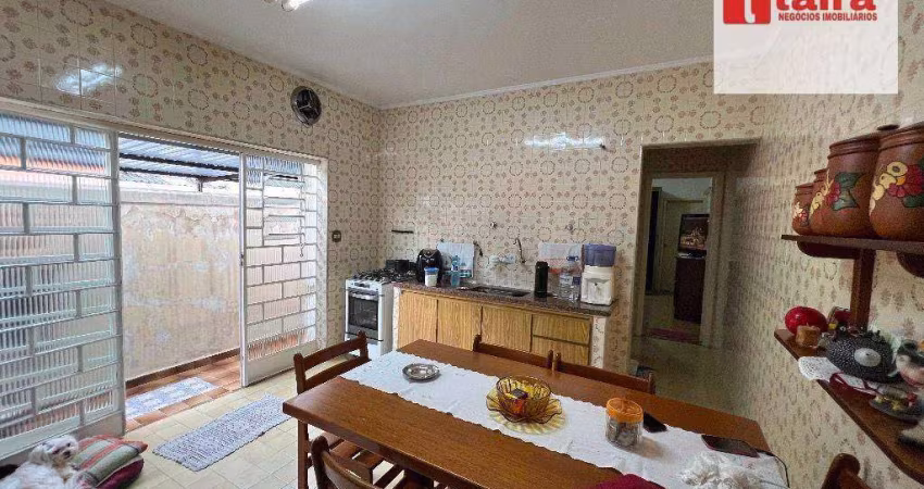 Casa térrea - Suíte - 2 vagas - Edícula - 250 m²