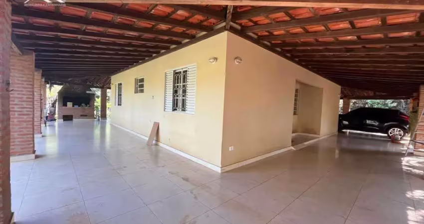 Chácara / sítio com 4 quartos para alugar na Fazenda Castelo, Boituva 