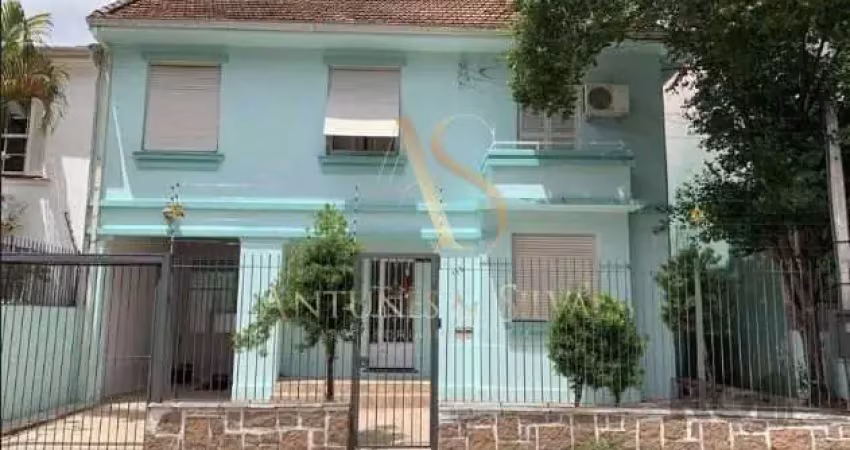 Casa com 3 quartos para alugar na Rua Xavier Ferreira, 113, Auxiliadora, Porto Alegre