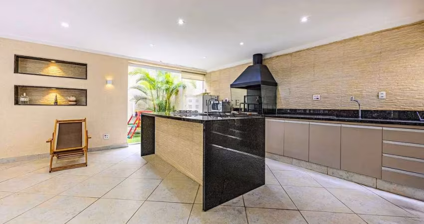 Casa na Vila Romana - com piscina, área gourmet e consultório