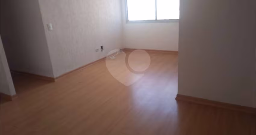 Apartamento com 3 quartos para locação em Santana - SP