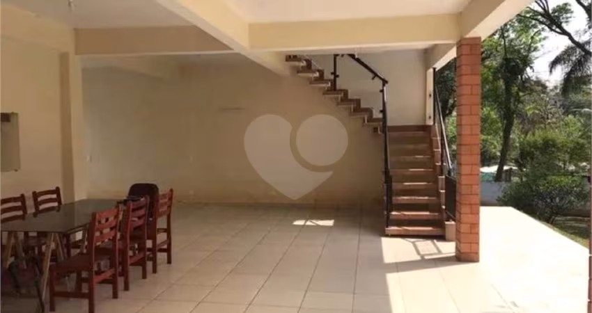 Chácara com 5 quartos à venda em Bororé - SP