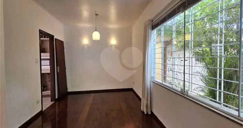 Casa com 3 quartos à venda na Avenida Coronel Octaviano de Freitas Costa, Socorro, São Paulo