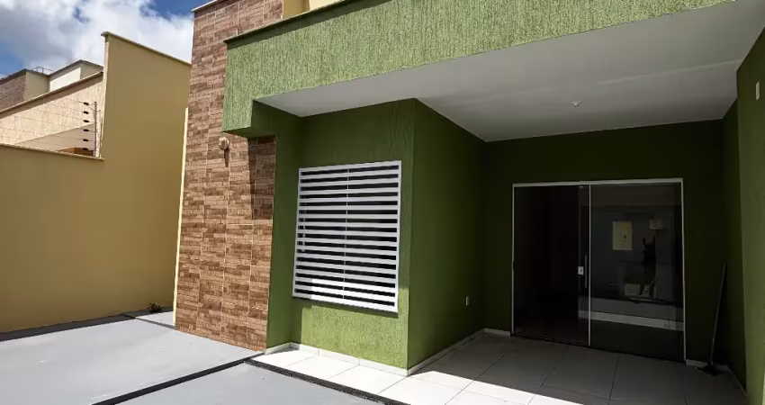 Casa pronto pra morar no aracagi, bem localizada próximo avenida norte. sai já do aluguel e venha morar na região que está sendo mas valorizado na região.