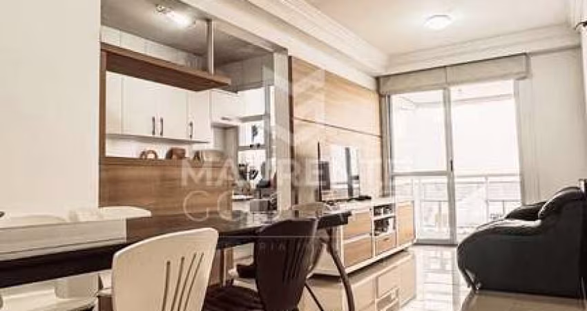 Apartamento com 2 dormitórios em Coqueiros