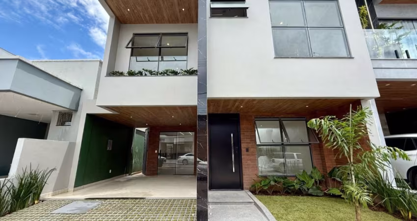 CASA À VENDA - 3 Suítes no Condomínio ARBRE - Coqueiro- Ananindeua-PA
