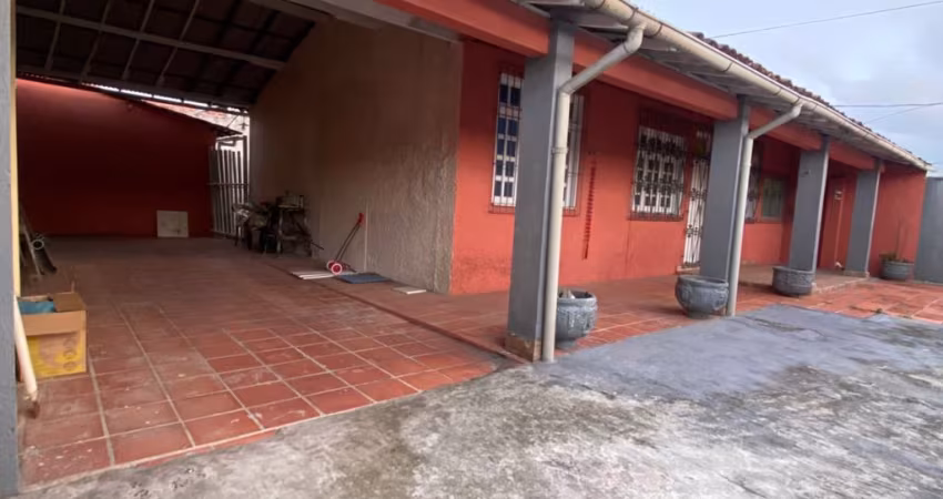 Casa 3 qtos no Conj. Maguari