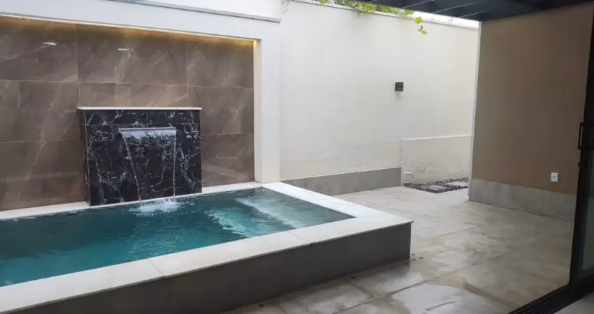 Casa em condomínio para locação com 3 suítes e 2 vagas de garagens