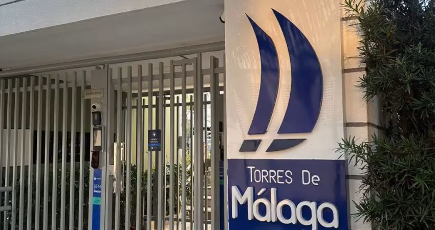 Apartamento com excelente localização para venda com armários planejados Sacada e duas vagas de garagens