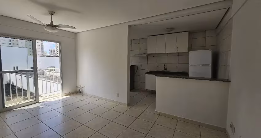 Apartamento com excelente localização com 2 quartos e armários planejados