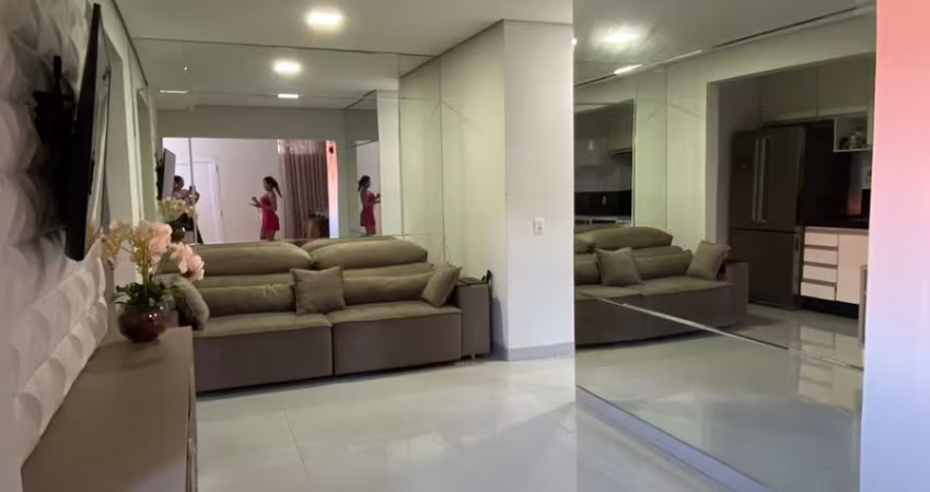 Apartamento mobiliado térreo com garden  2 quartos sendo 1 suíte