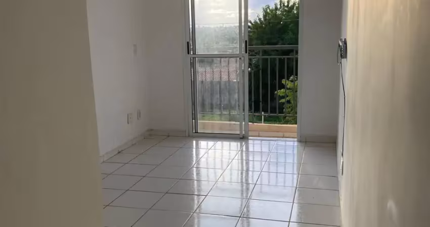 Apartamento para alugar com 3 quartos sendo 1 suíte e armários planejados