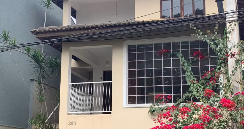 Sobrado 3 dormitórios 1 suite