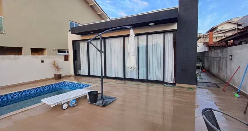 Casa Térrea à Venda no Condomínio Aruã – Conforto, Privacidade e Lazer!