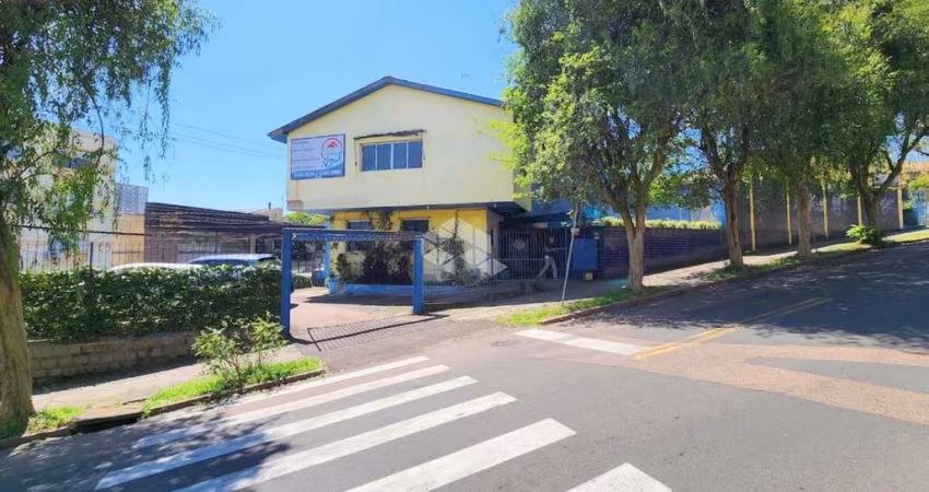 OPORTUNIDADE... CENTRO DE NATAÇÃO E ACADEMIA TRADICIONAIS NO BAIRRO E EM OPERAÇÃO...