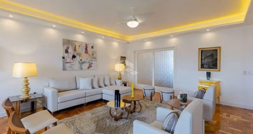 Lindíssimo apartamento reformado e decorado com muito requinte em frente a praça julio de castilhos