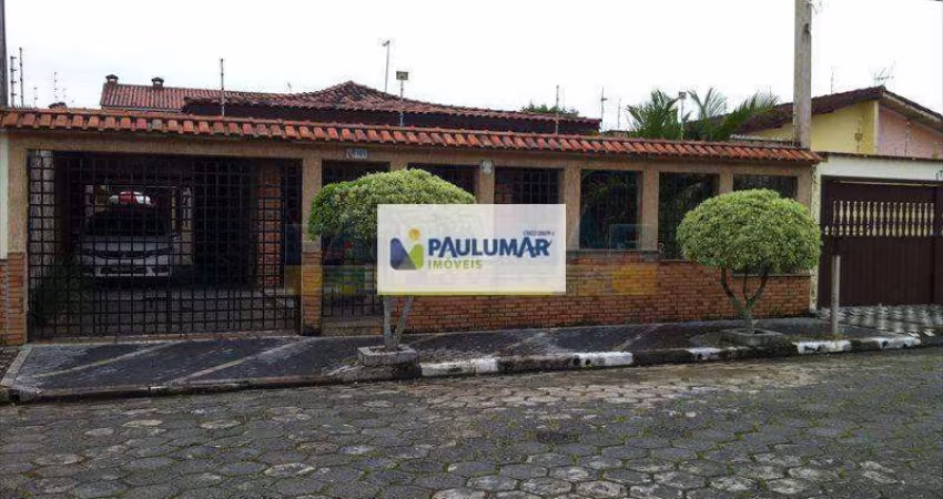 Casa com 7 quartos, Vila Anhanguera, Mongaguá - R$ 1.2 mi, Cod: 33608