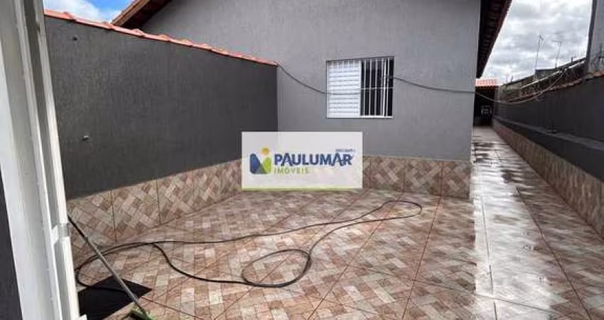 Casa com 2 quartos, Balneário Copacabana, Mongaguá - R$ 290 mil, Cod: 833537