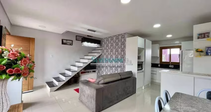 Sobrado com 3 dormitórios à venda, 119 m² por R$ 295.000,00 - Chácara das Rosas - Cachoeirinha/RS