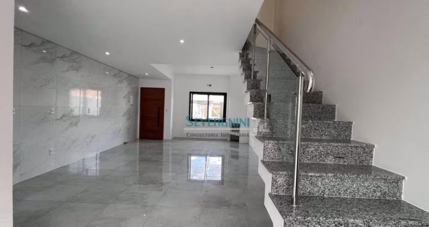 Sobrado com 3 dormitórios à venda, 100 m² por R$ 649.900,00 - Vale do Sol - Cachoeirinha/RS