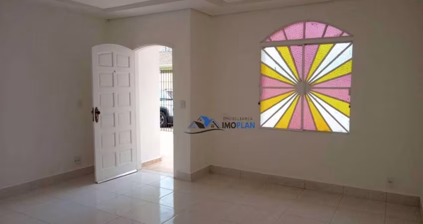 CASA EM EXCELENTE LOCALIZAÇÃO