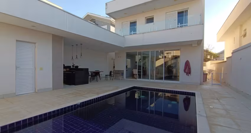 Casa de alto padrão mobiliada no urbanova – 3 suítes, piscina, e gourmet