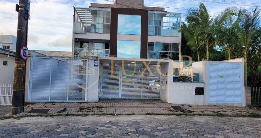 Linda cobertura  muito bem localizada na praia do gravatá em navegantes sc.