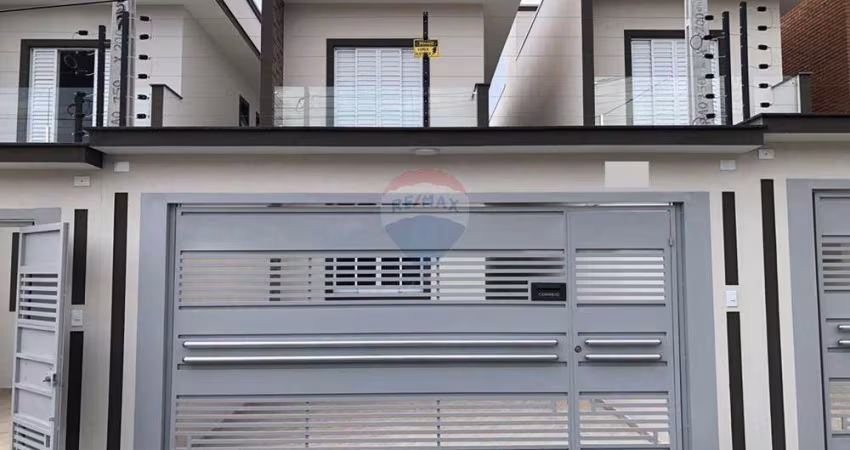 CASA À VENDA, 3 SUÍTES, BAIRRO CENTER VILLE em ARUJÁ SP.