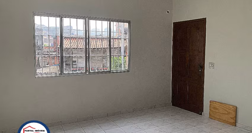 Casa com 03 dormitórios em Osasco - Jardim Velozo