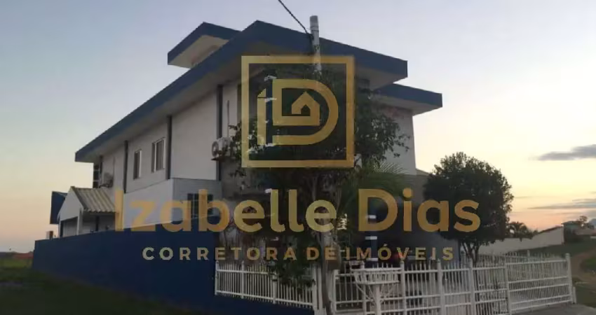 Casa em condomínio fechado com 3 quartos à venda na Rua Água Marinha, 278, Vale dos Cristais, Macaé