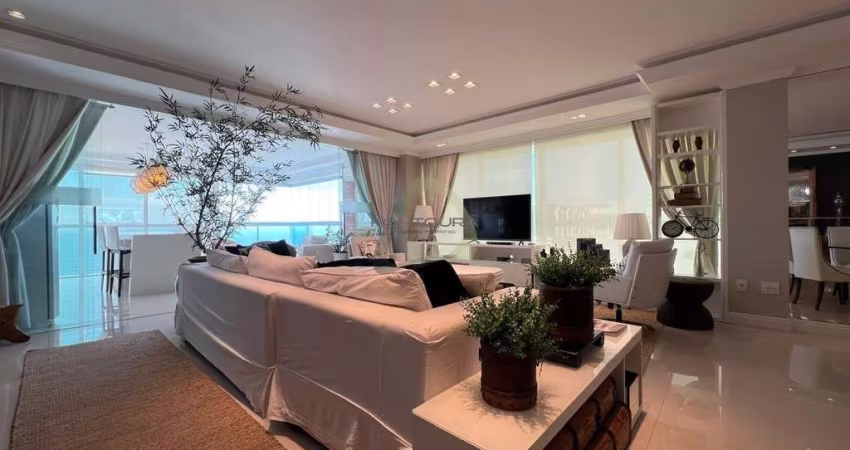 Apartamento com 5 quartos à venda na Rua 234, 35, Meia Praia, Itapema