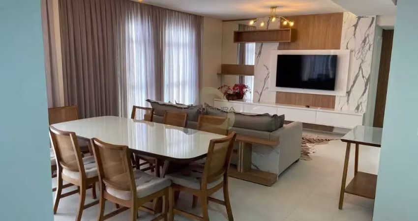 Apartamento com 3 quartos para alugar na Avenida 276, 625, Meia Praia, Itapema