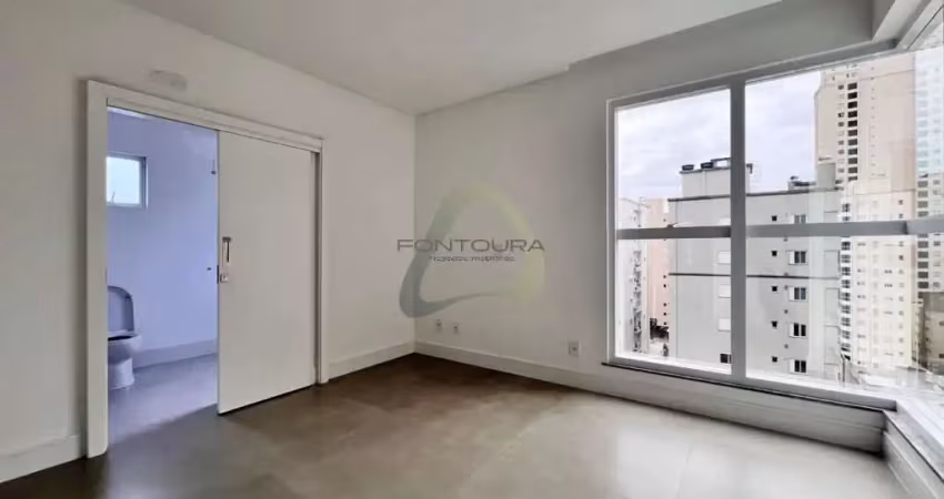 Apartamento com 3 quartos à venda na Rua 296, 238, Meia Praia, Itapema