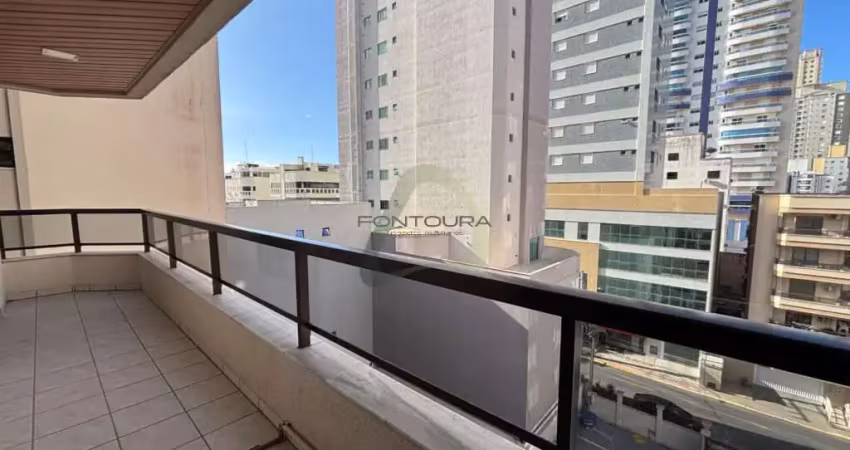Apartamento com 3 quartos à venda na Rua 222, 35, Meia Praia, Itapema