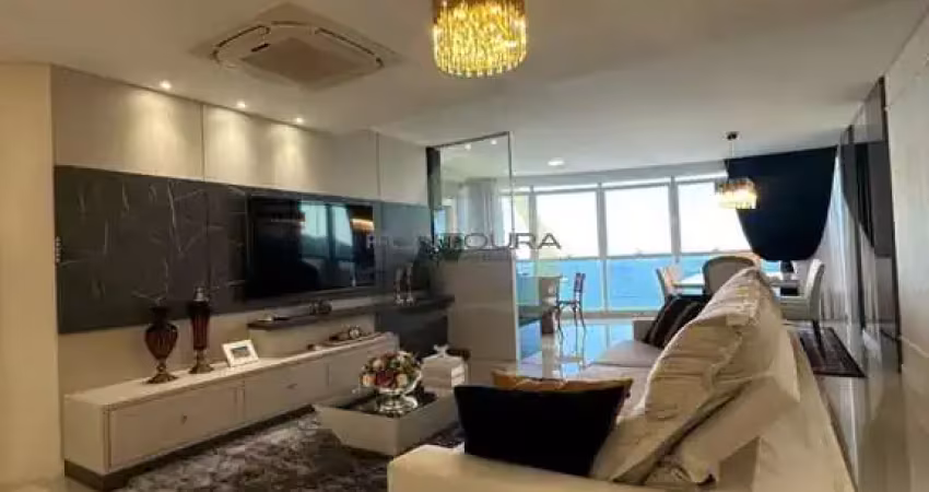Apartamento com 4 quartos à venda na Rua 207, 52, Meia Praia, Itapema