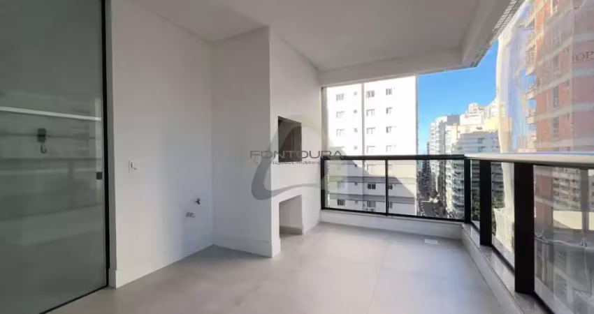 Apartamento com 3 quartos à venda na Rua 207, 348, Meia Praia, Itapema